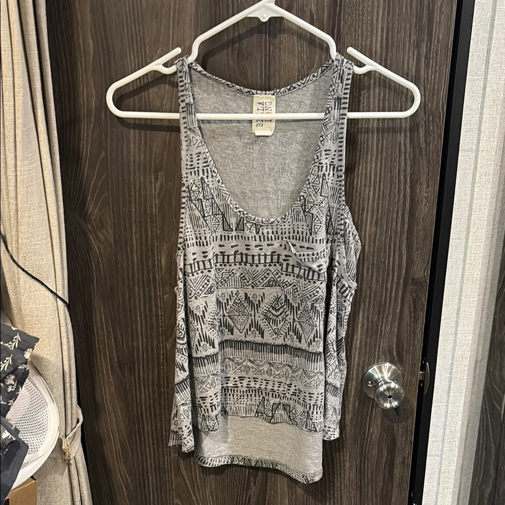 Billabong Black and Gray Patterned Tank Top